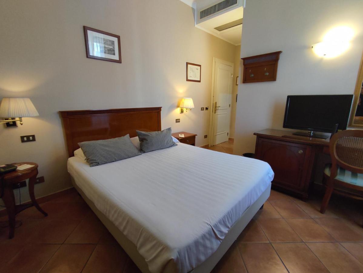 Hotel Nuvò Napoli Esterno foto