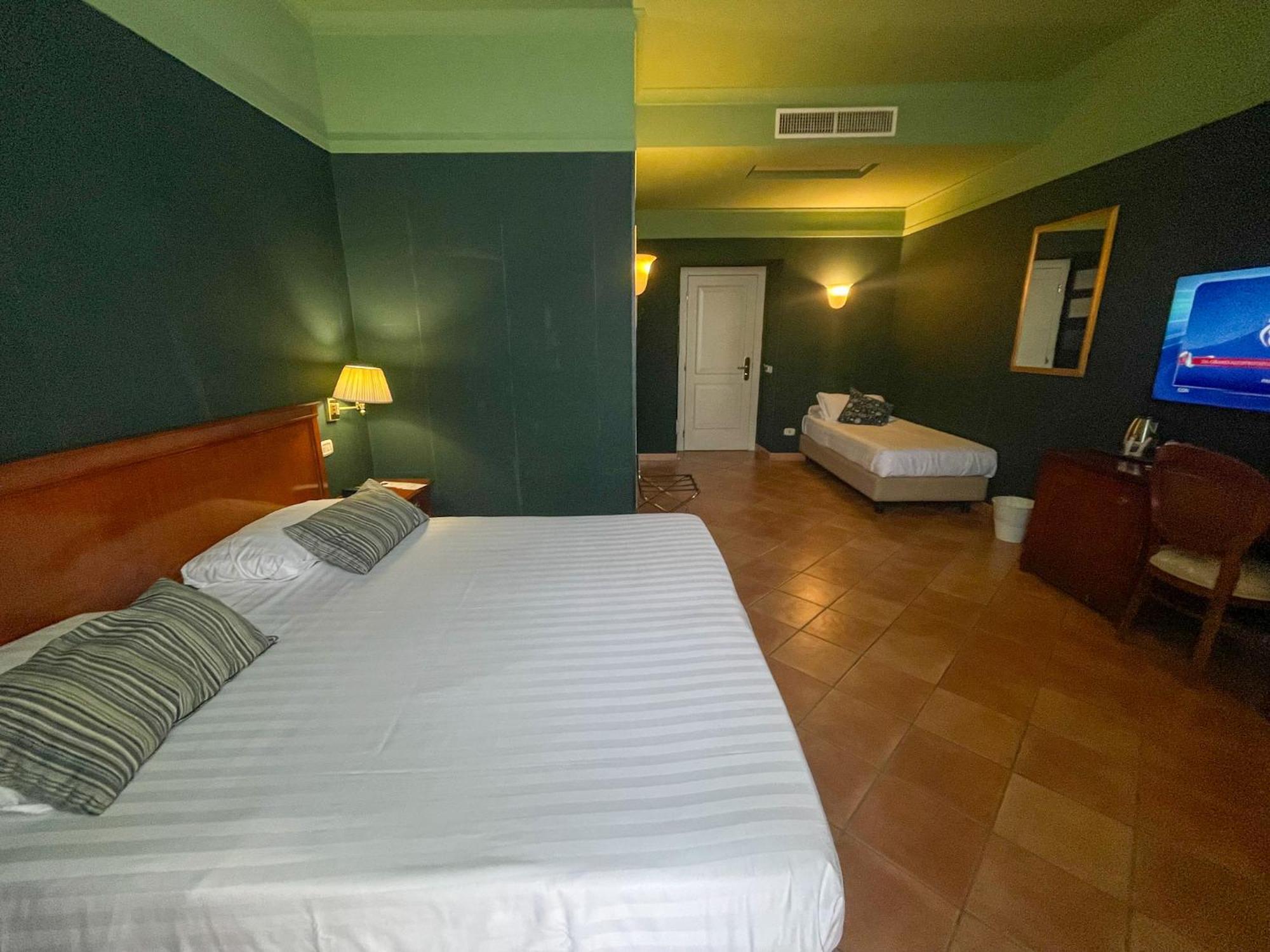 Hotel Nuvò Napoli Esterno foto