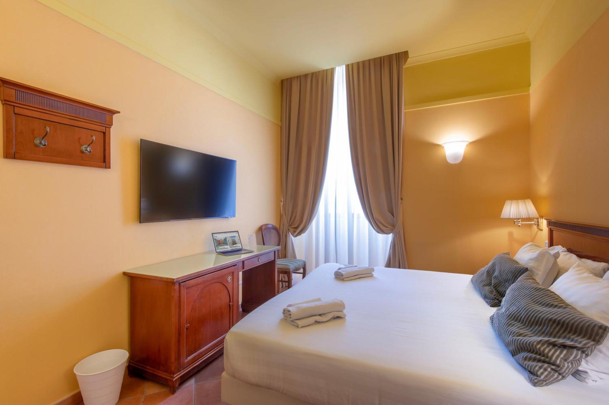 Hotel Nuvò Napoli Esterno foto
